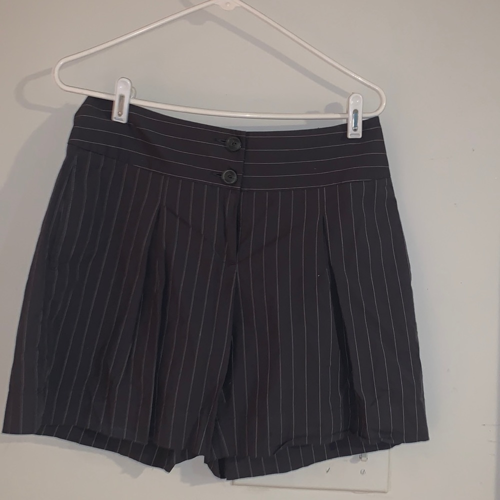 Cabi trolley pin stripe dress shorts